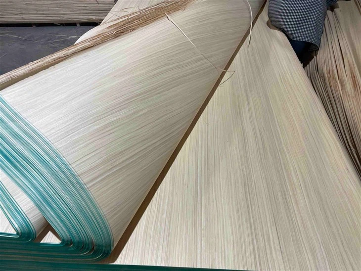 Factory Wholesale 4x8 White Recon Poplar Veneer Sheet For Commercial Plywood